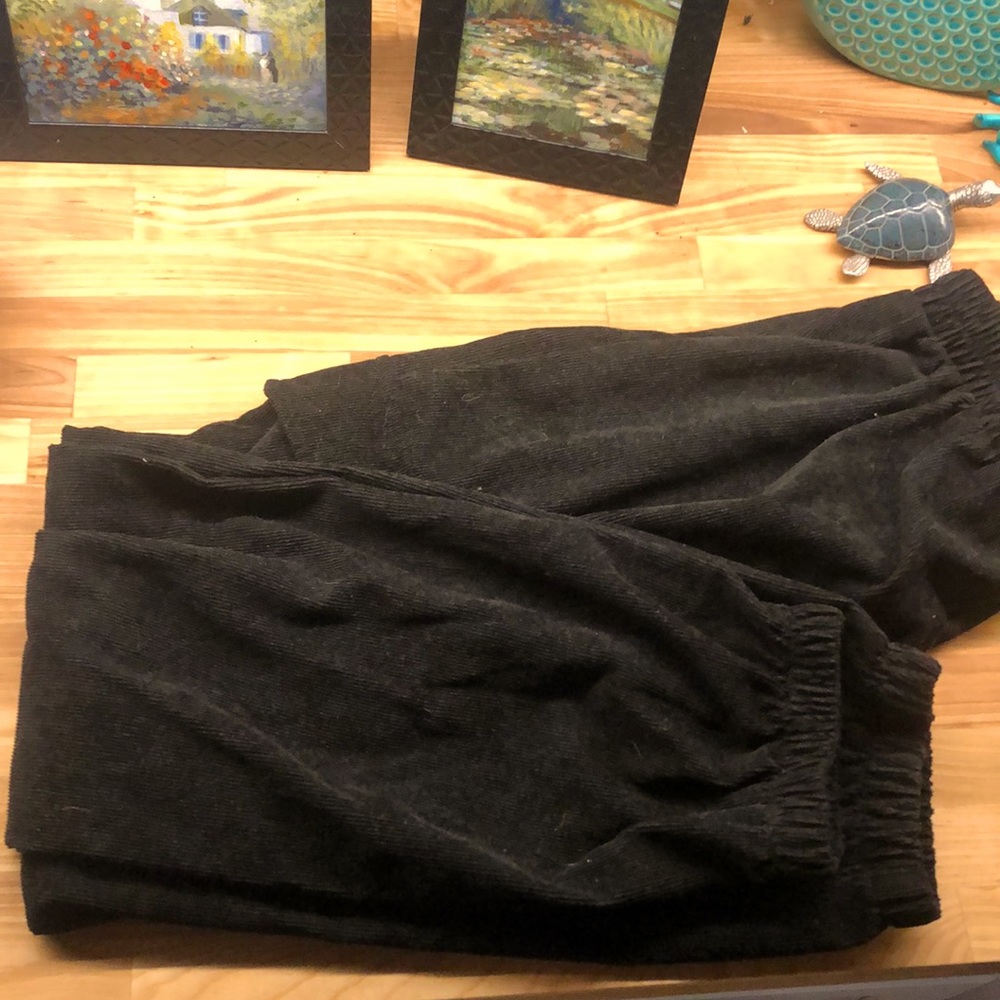 black cargo pants